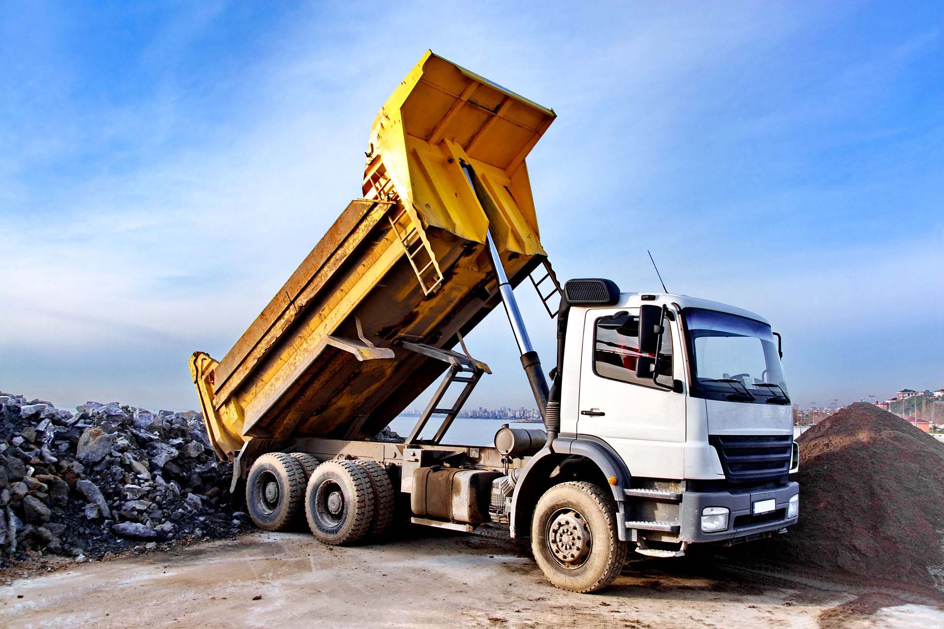 location-de-camion-benne